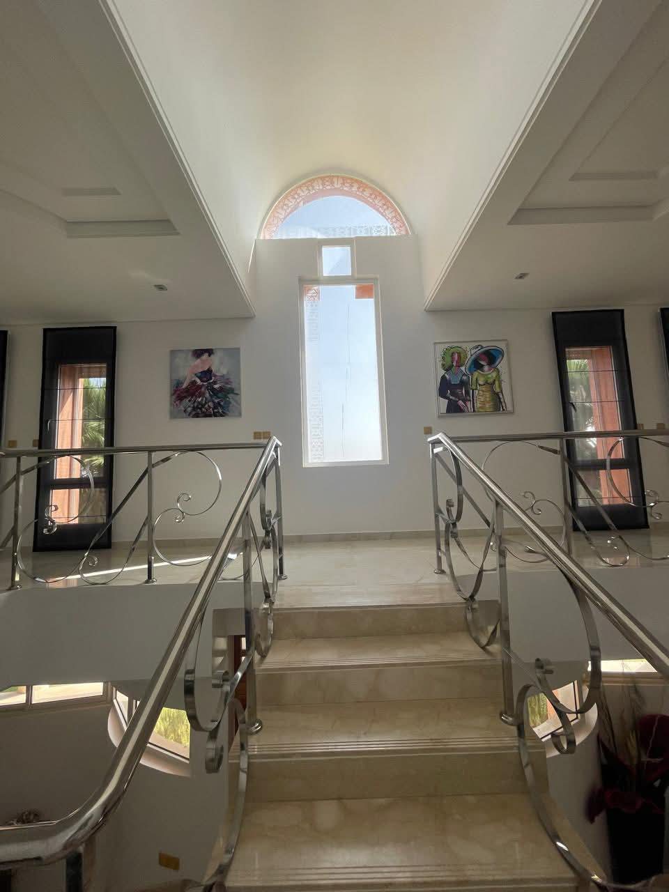 🇲🇦✨A vendre Somptueuse Villa de Prestige à Marrakech – VNA + Titre Foncier