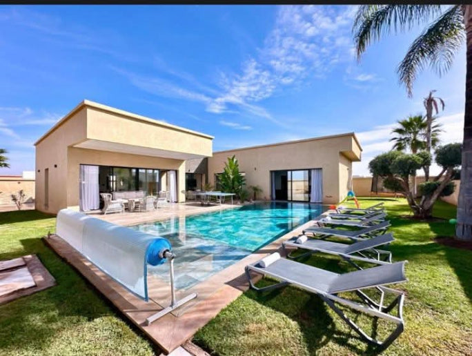 🇲🇦 Villa de Charme à Vendre – Marrakech, Route de Ouarzazate