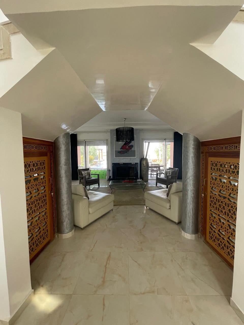 🇲🇦✨A vendre Somptueuse Villa de Prestige à Marrakech – VNA + Titre Foncier
