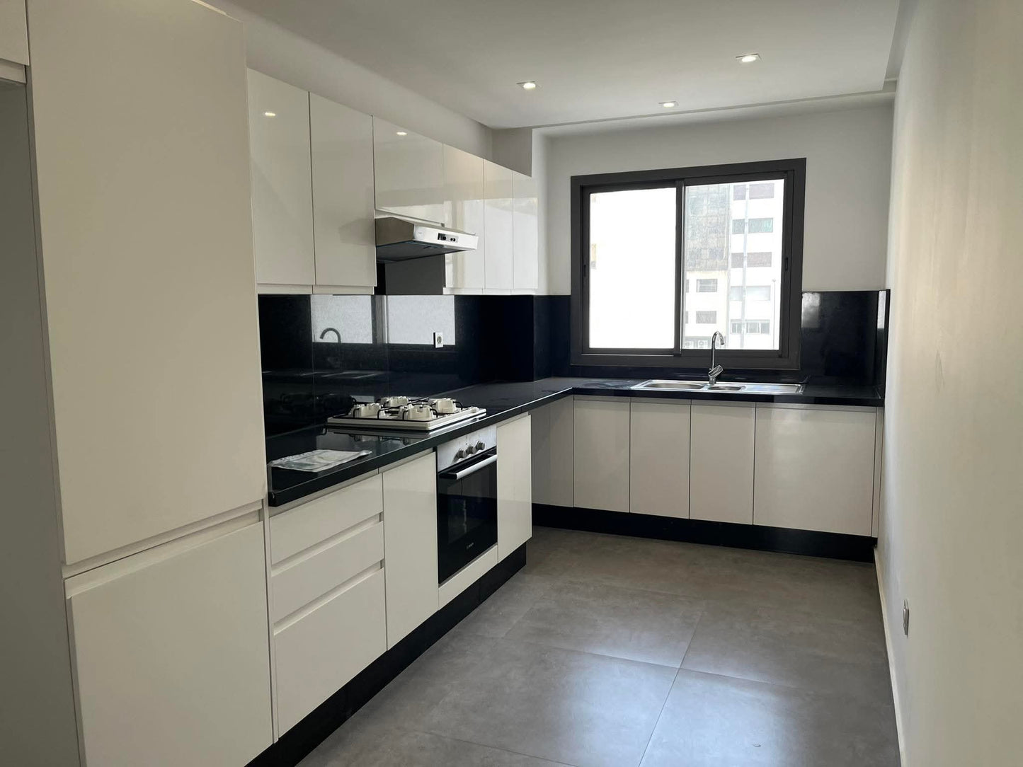 🇲🇦 MAGNIFIQUE APPARTEMENT À VENDRE – 3 Chambres | Quartier des Hôpitaux – Casablanca