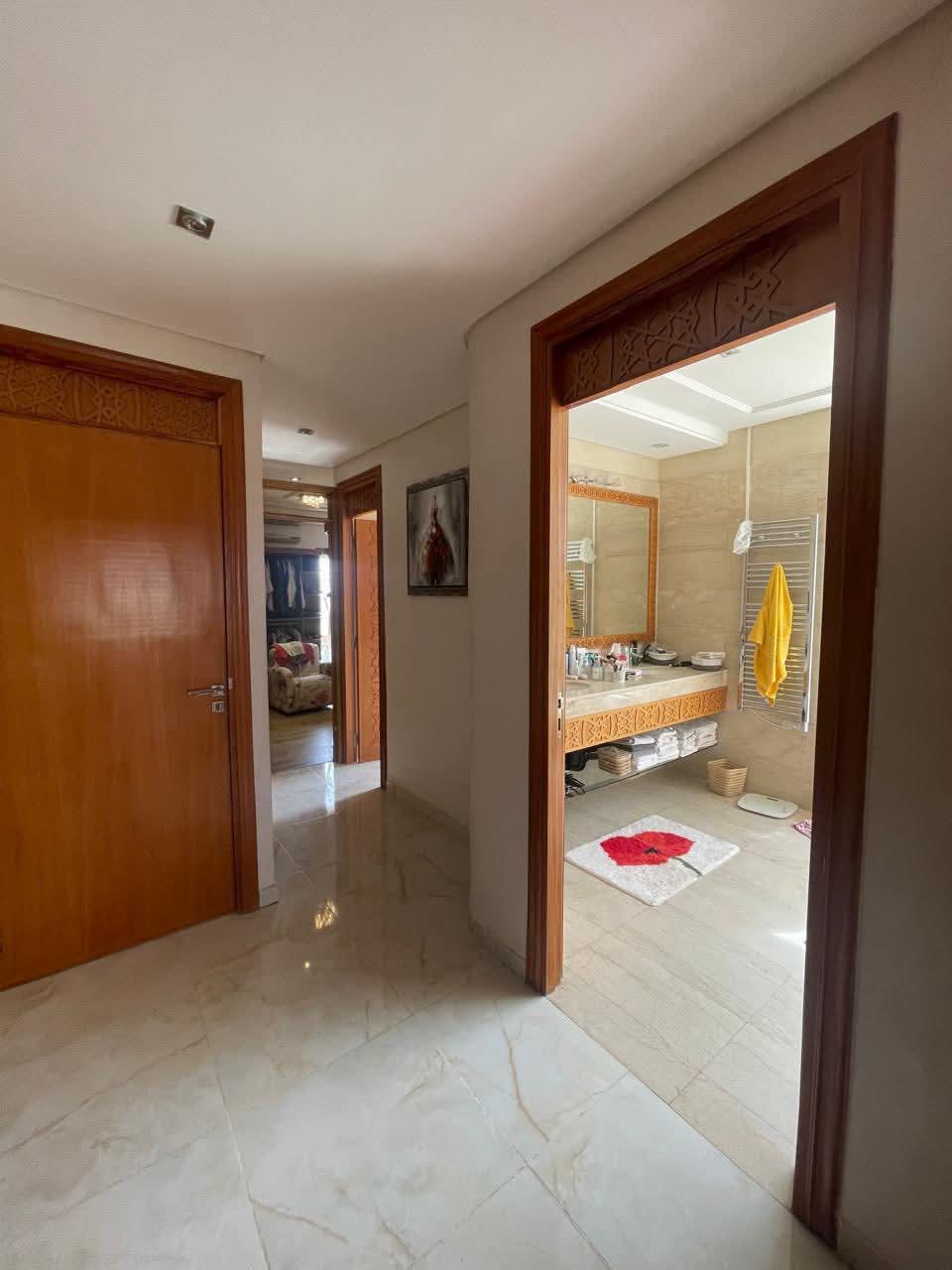 🇲🇦✨A vendre Somptueuse Villa de Prestige à Marrakech – VNA + Titre Foncier