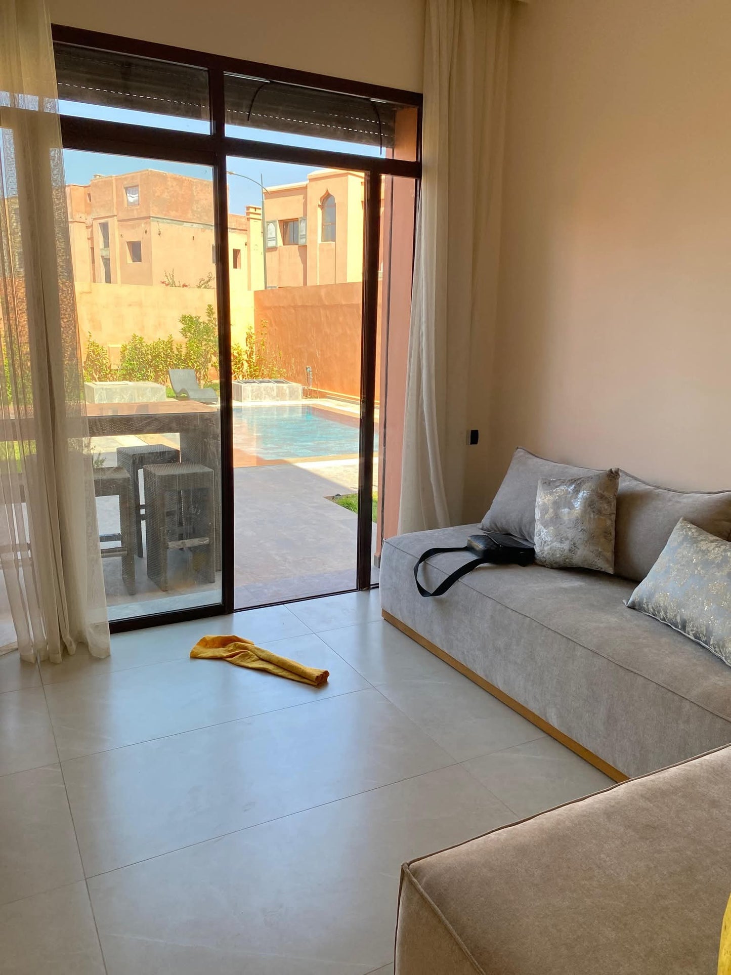 🇲🇦 À VENDRE – VILLA MODERNE AVEC PISCINE À TARGA, MARRAKECH