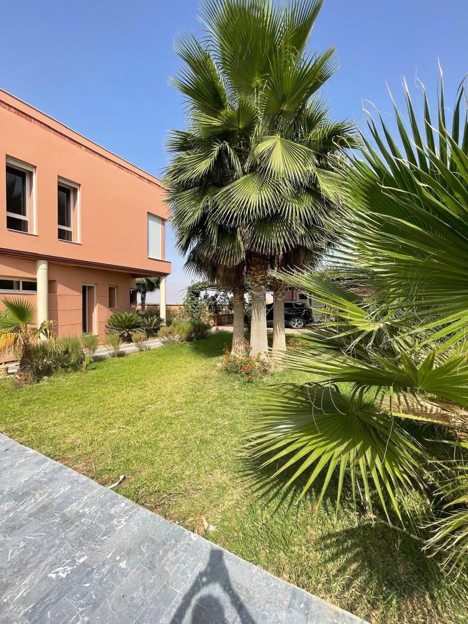 🇲🇦✨A vendre Somptueuse Villa de Prestige à Marrakech – VNA + Titre Foncier