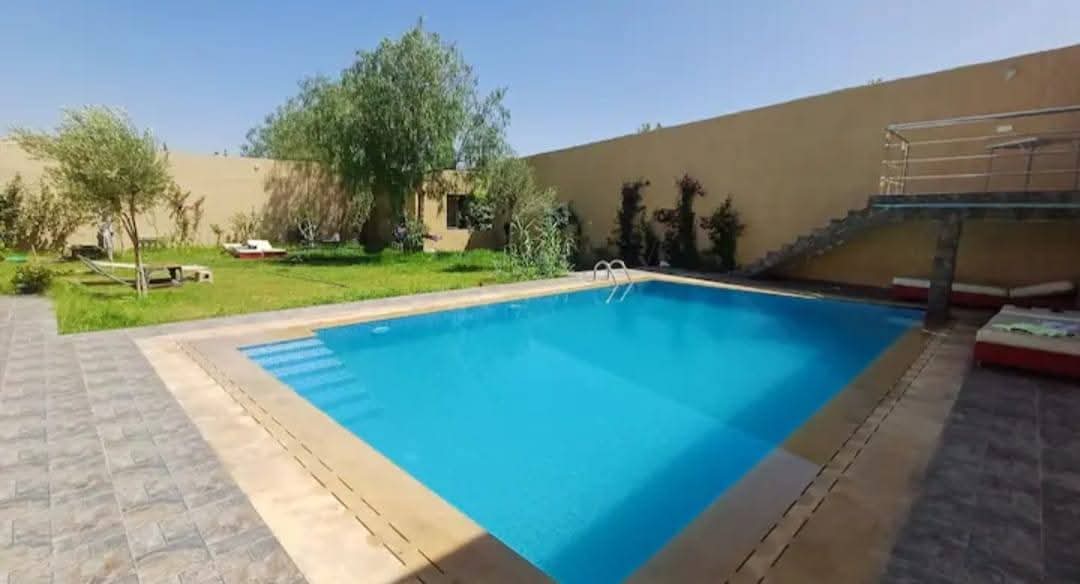 🇲🇦CHARMANTE VILLA A VENDRE A Melkia avec Piscine | Route d’Amizmiz – Marrakech (Km 13)