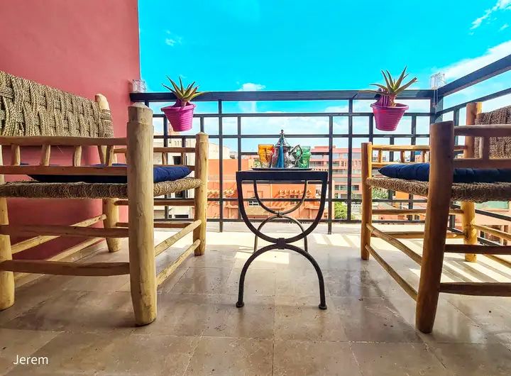 🇲🇦 ✨ Appartement lumineux à vendre – Gueliz, Marrakech, 68 m² – Vue sud et balcon ✨