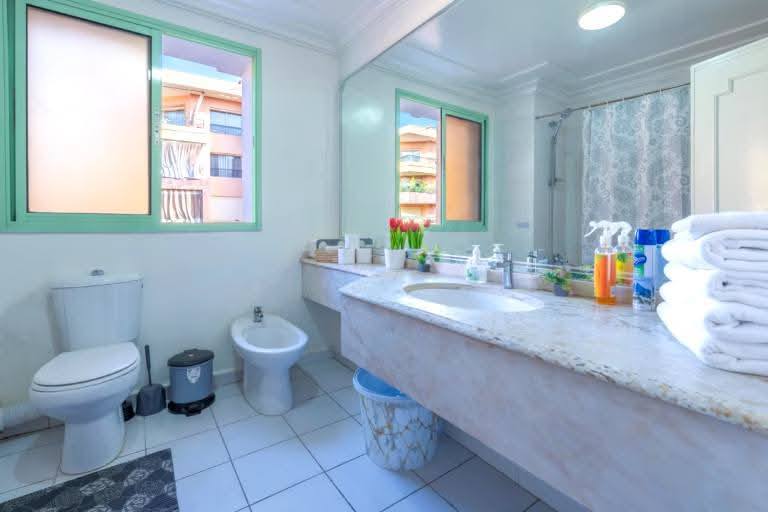 real estate opportunity: MOROCCO  for sale High-rise apartment in Boulevard Mohamed 6. sale price: €225.000 for an area of 88 m2.