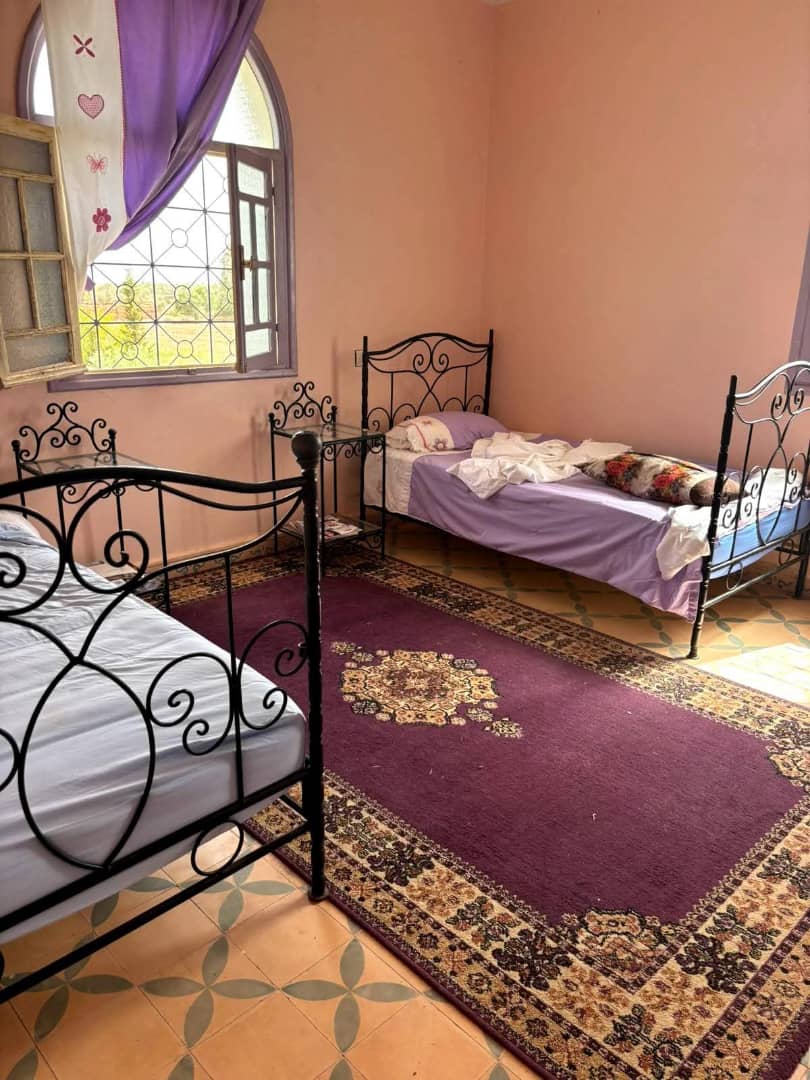PURE MERVEILLE A VENDRE
Villa contemporaine avec volumes spectaculaires – 250 m² 🔥🇲🇦
Marrakech – AL MAADEN