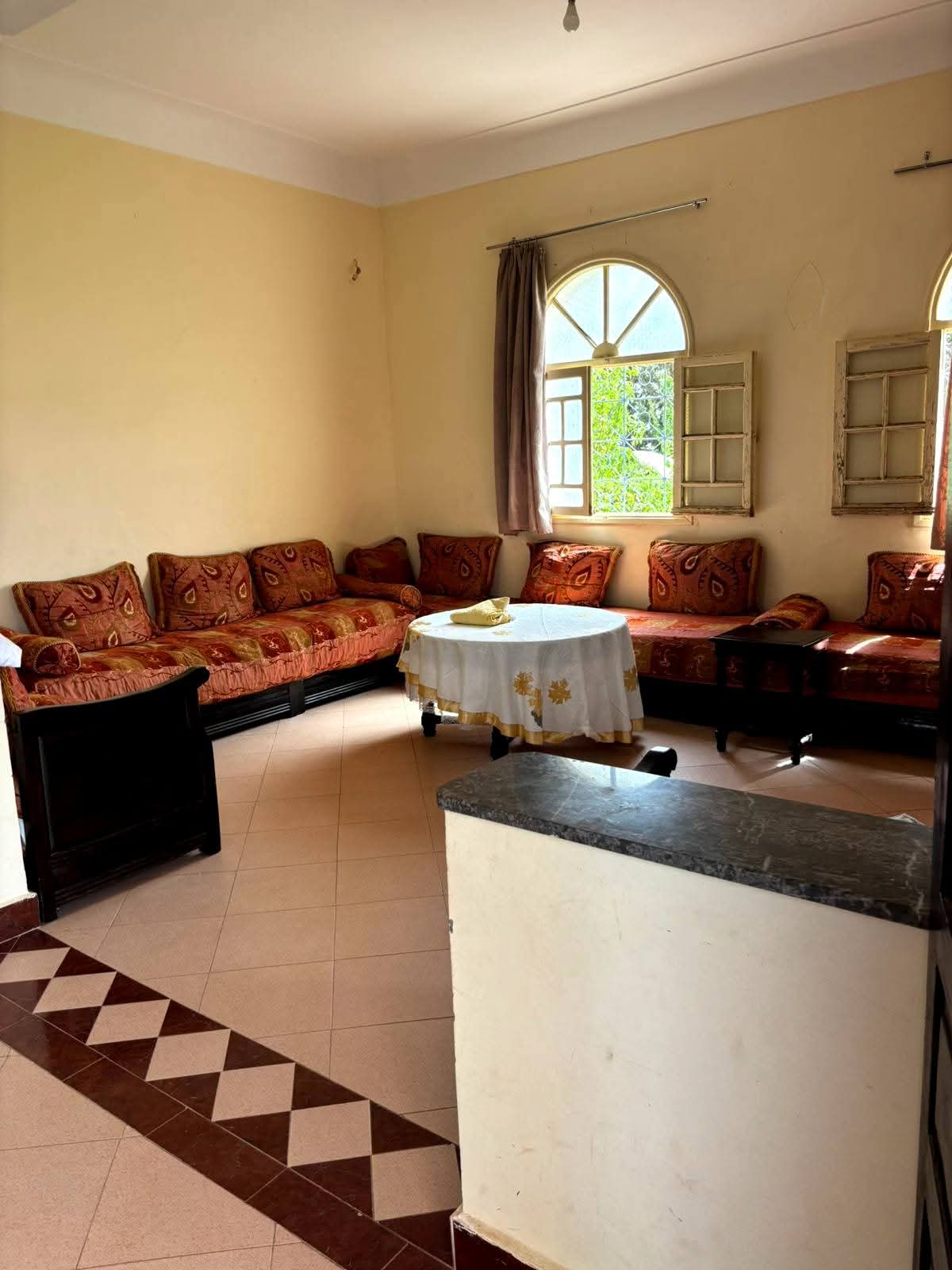 PURE MERVEILLE A VENDRE
Villa contemporaine avec volumes spectaculaires – 250 m² 🔥🇲🇦
Marrakech – AL MAADEN